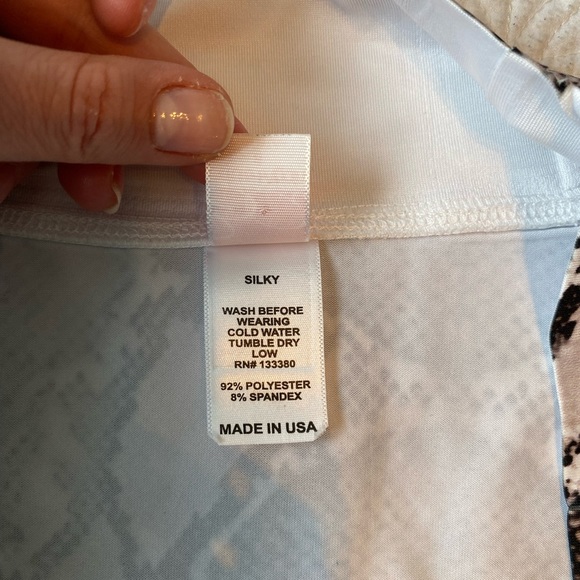 NWOT Seamless Silky Snake Print A-line Skirt - Picture 4 of 4